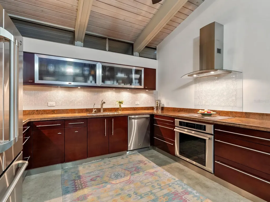 820 Whitfield Avenue Sarasota FL 34243