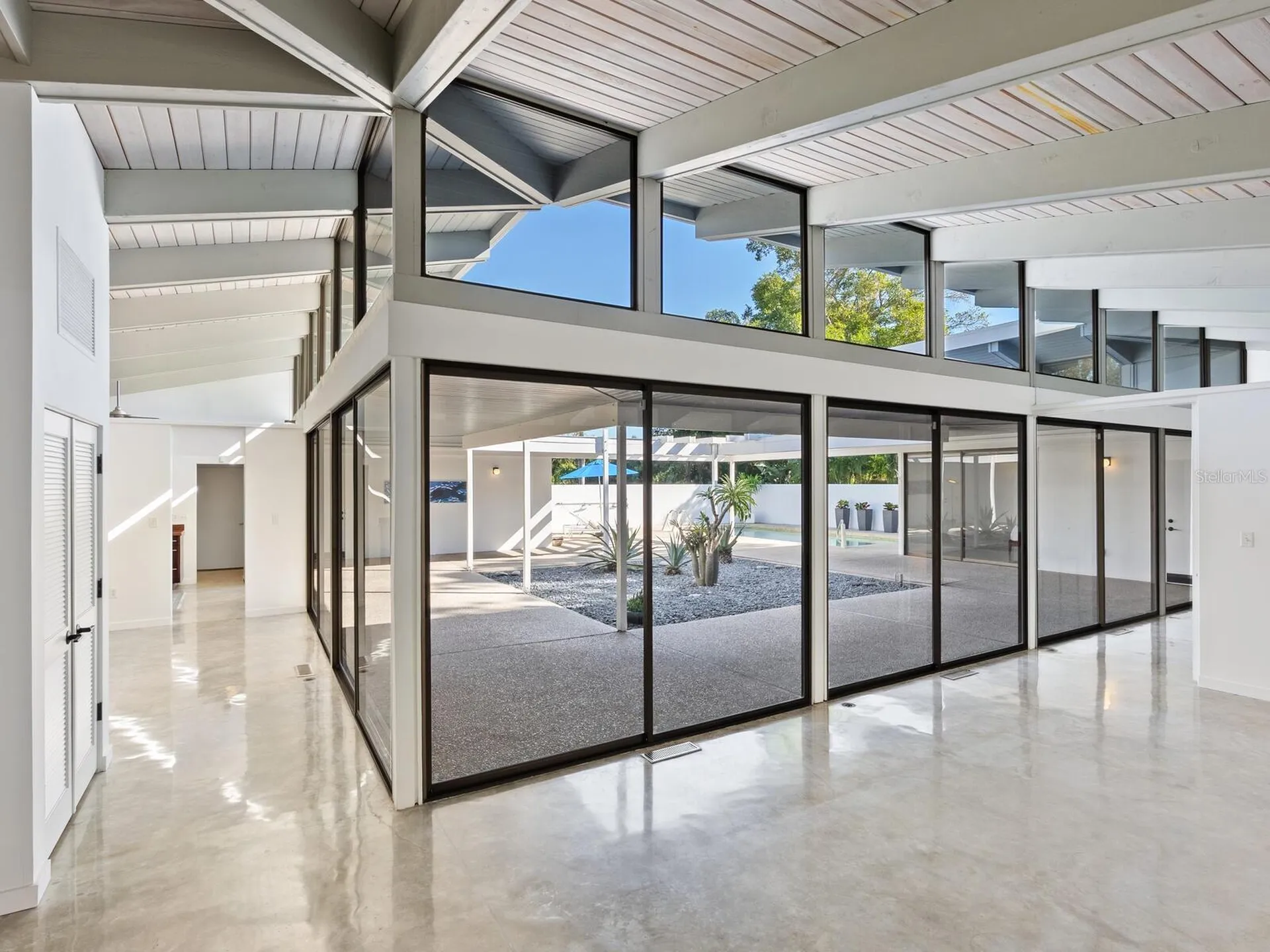 820 Whitfield Avenue Sarasota FL 34243