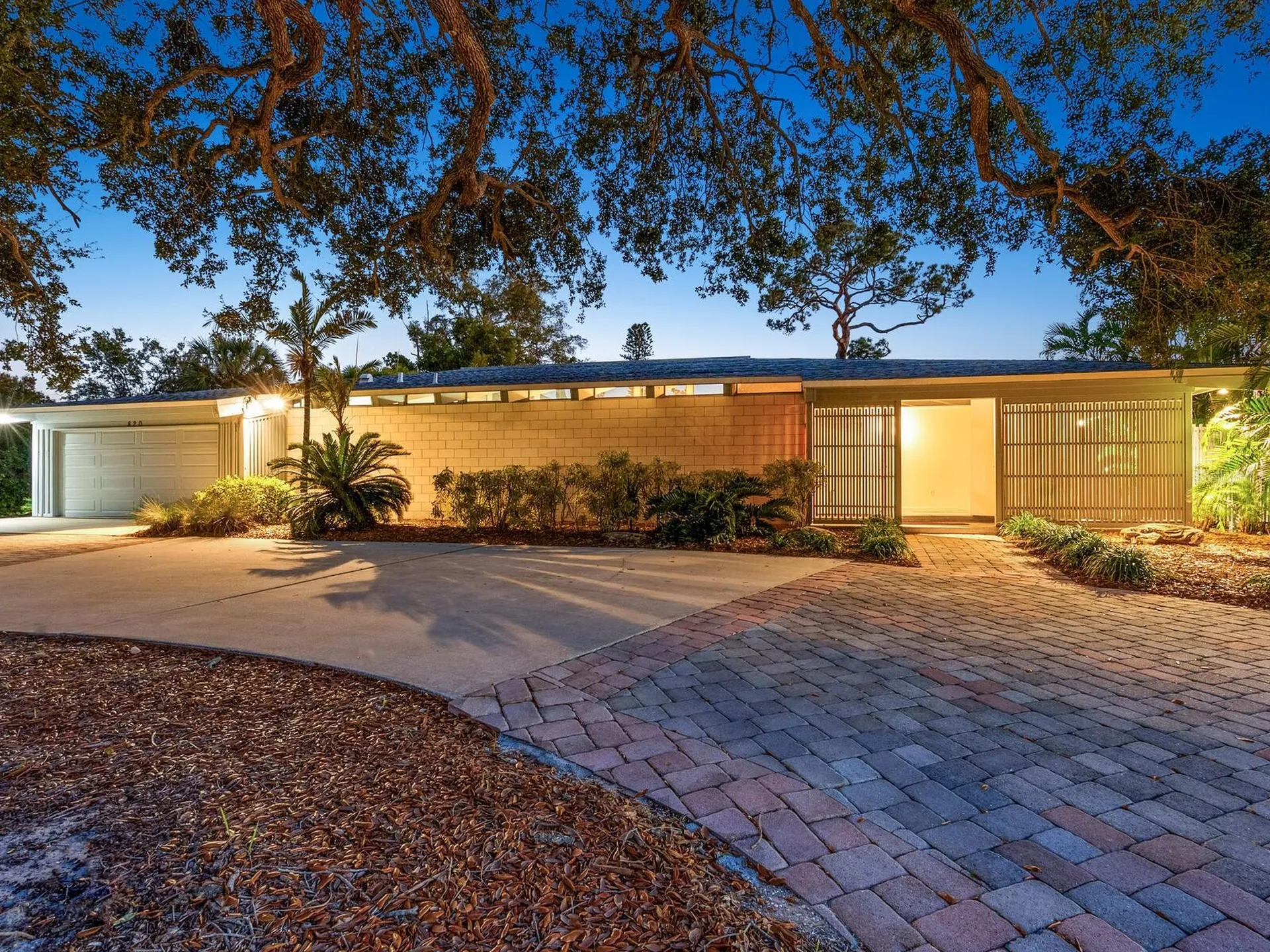 820 Whitfield Avenue Sarasota FL 34243