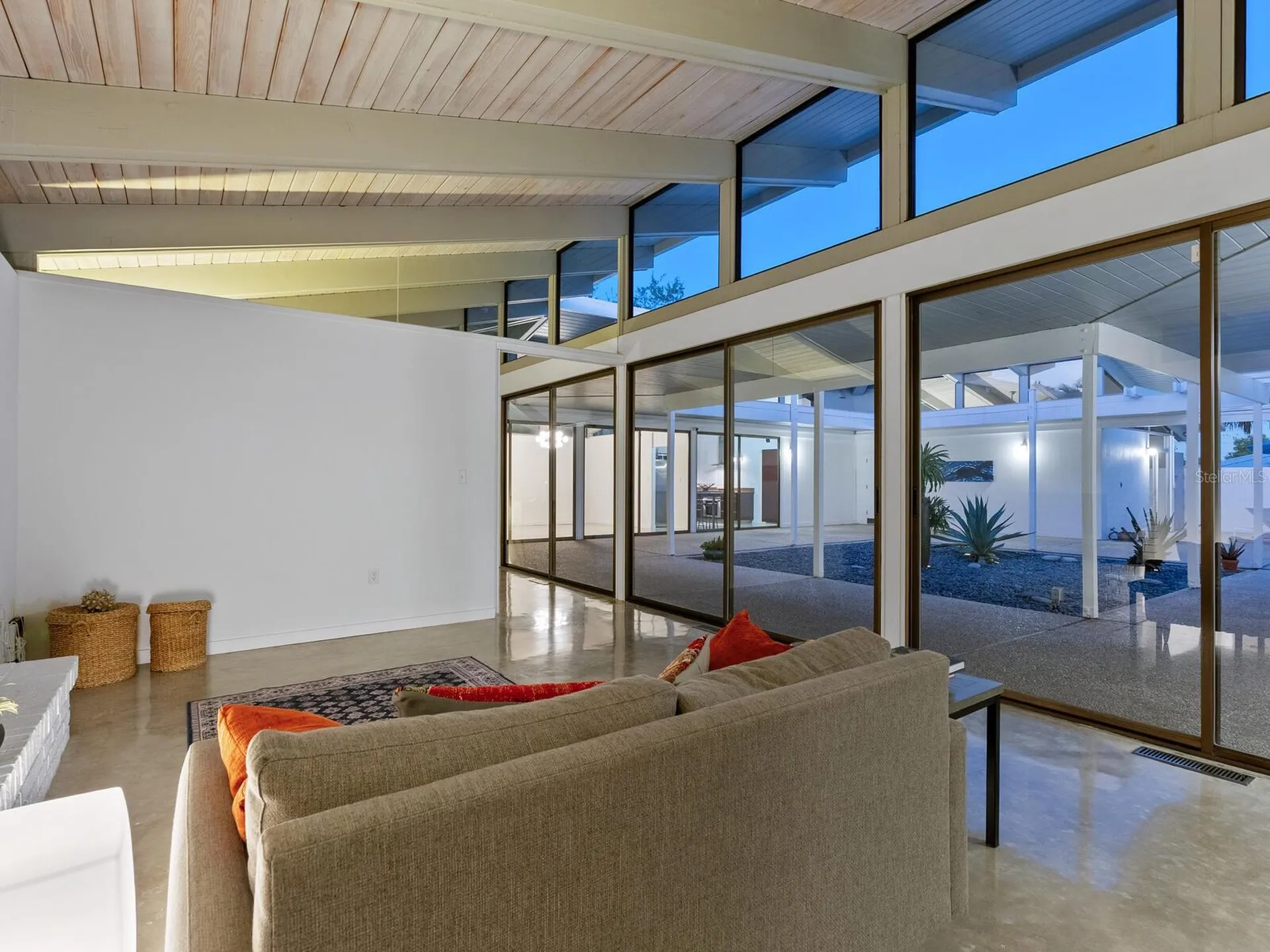 820 Whitfield Avenue Sarasota FL 34243