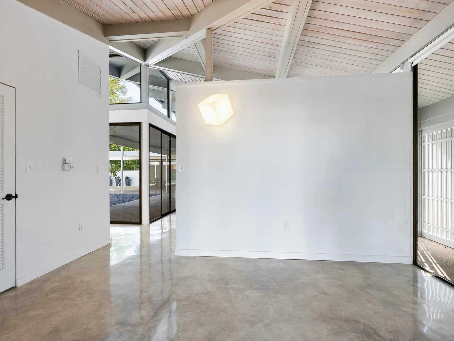 820 Whitfield Avenue Sarasota FL 34243