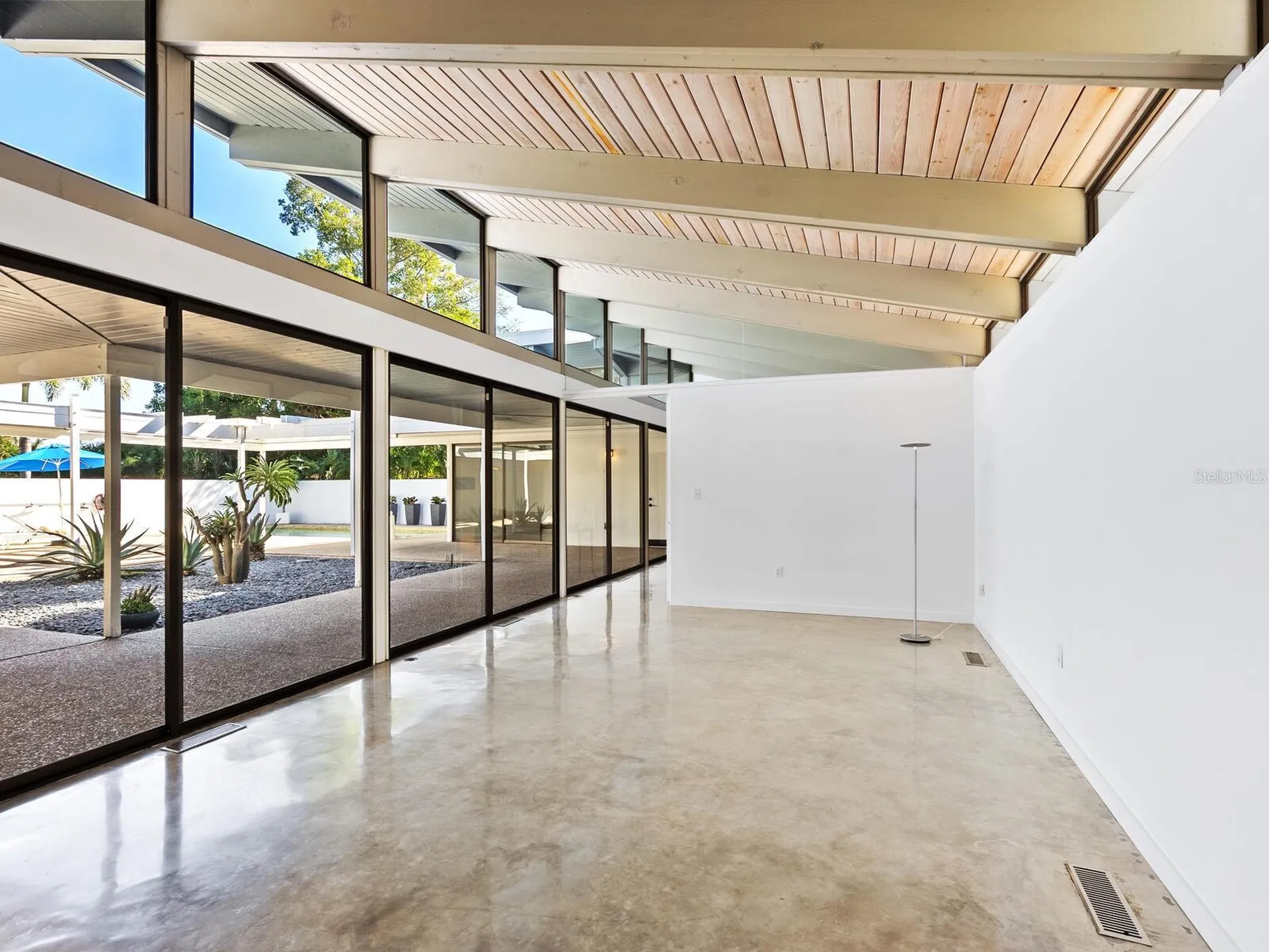 820 Whitfield Avenue Sarasota FL 34243