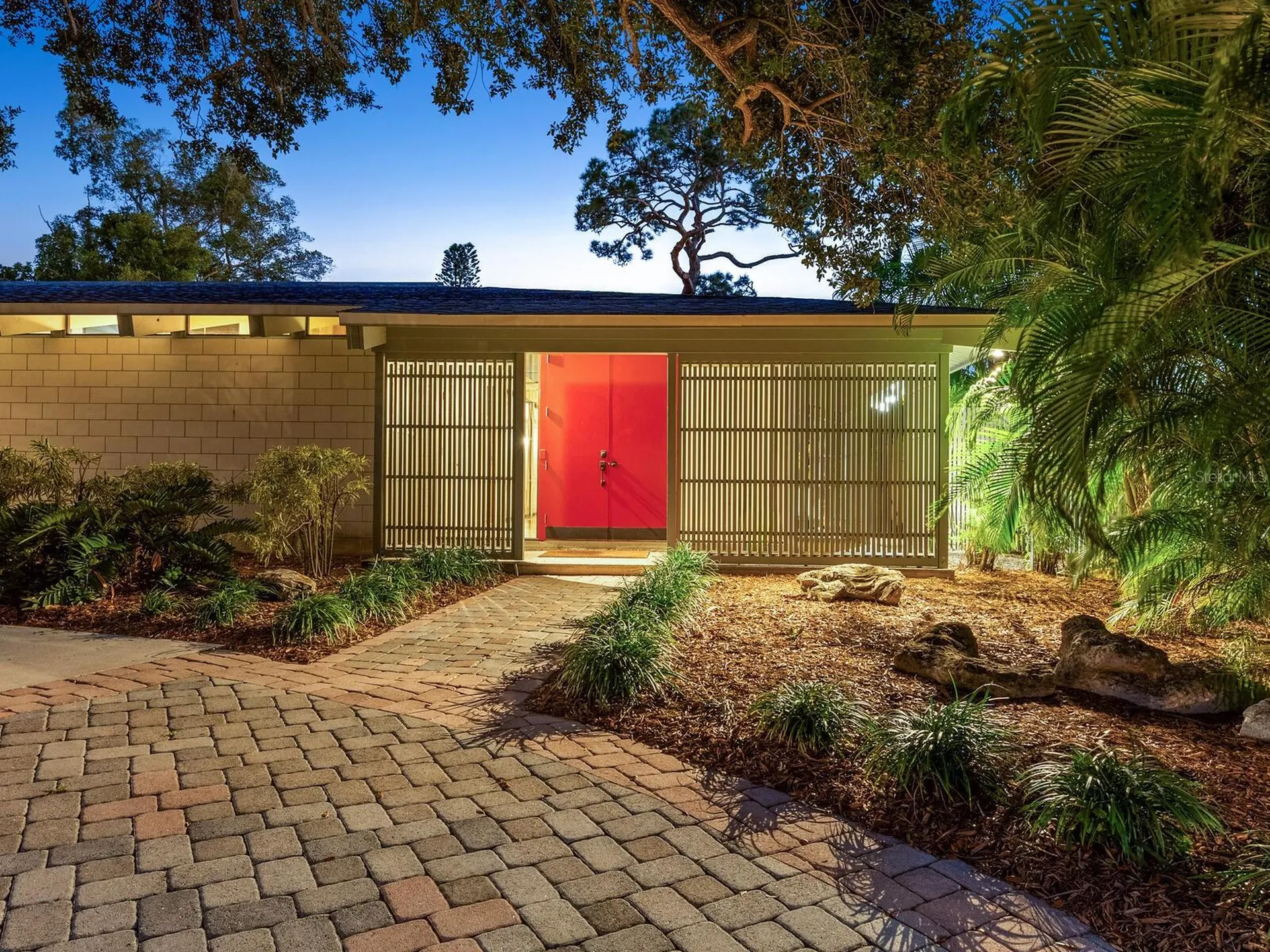 820 Whitfield Avenue Sarasota FL 34243