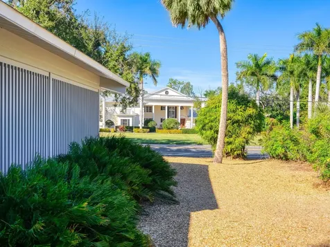 820 Whitfield Avenue Sarasota FL 34243