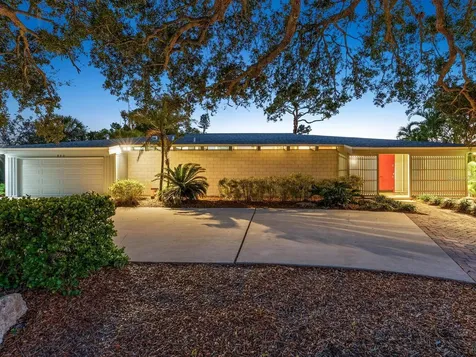 820 Whitfield Avenue Sarasota FL 34243