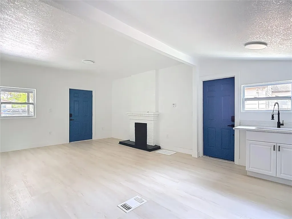 9219 N 13th Street Tampa FL 33612