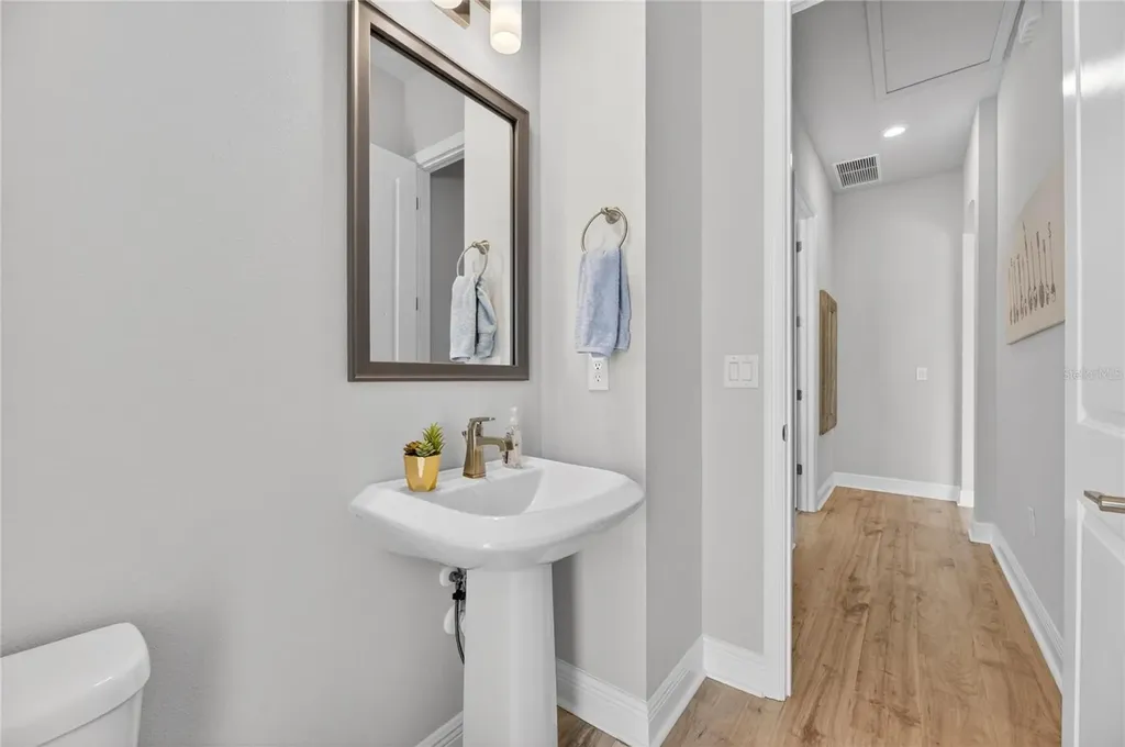5515 Madrigal Way Apollo Beach FL 33572