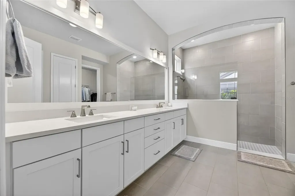 5515 Madrigal Way Apollo Beach FL 33572