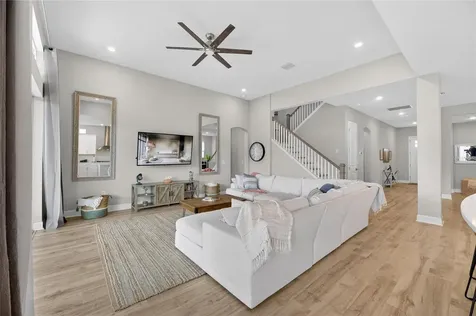 5515 Madrigal Way Apollo Beach FL 33572