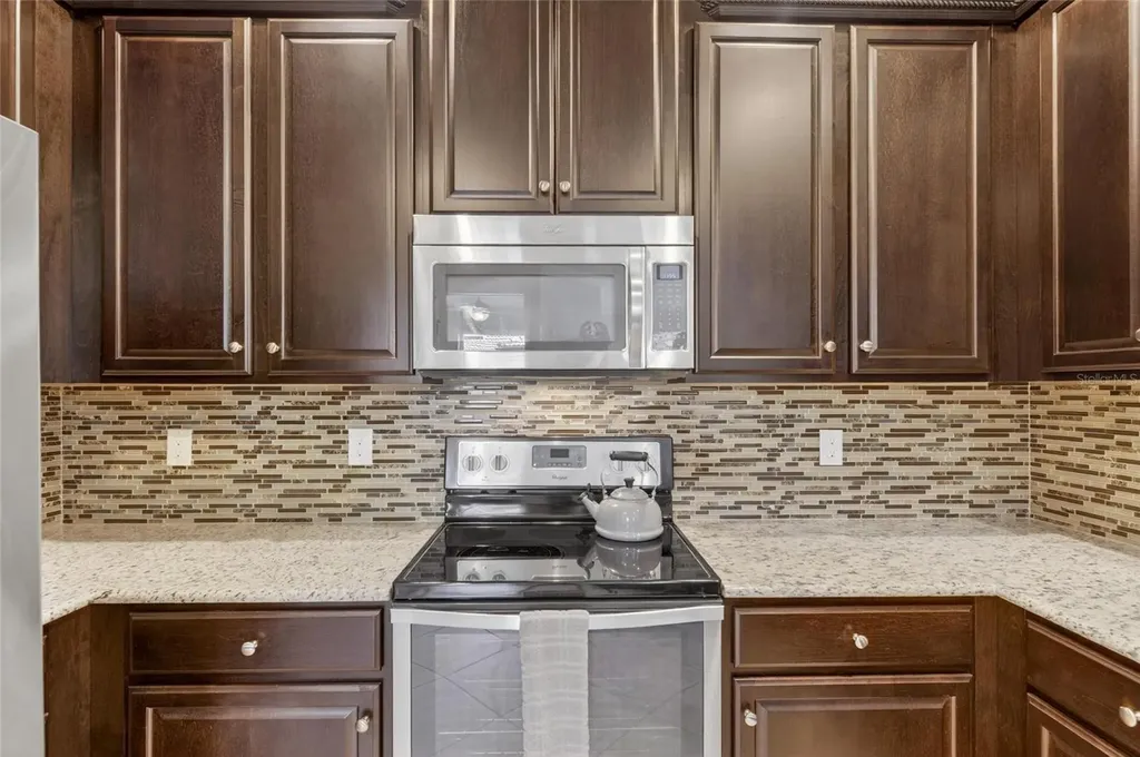 5474 Sunset Falls Drive Apollo Beach FL 33572