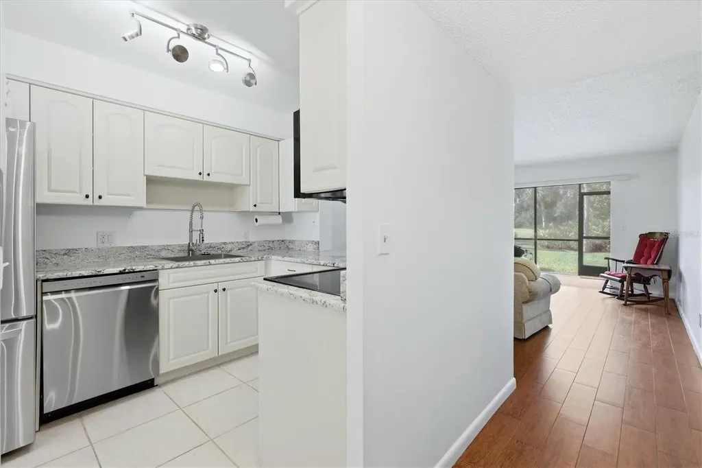 4528 Longwater Sarasota FL 34235