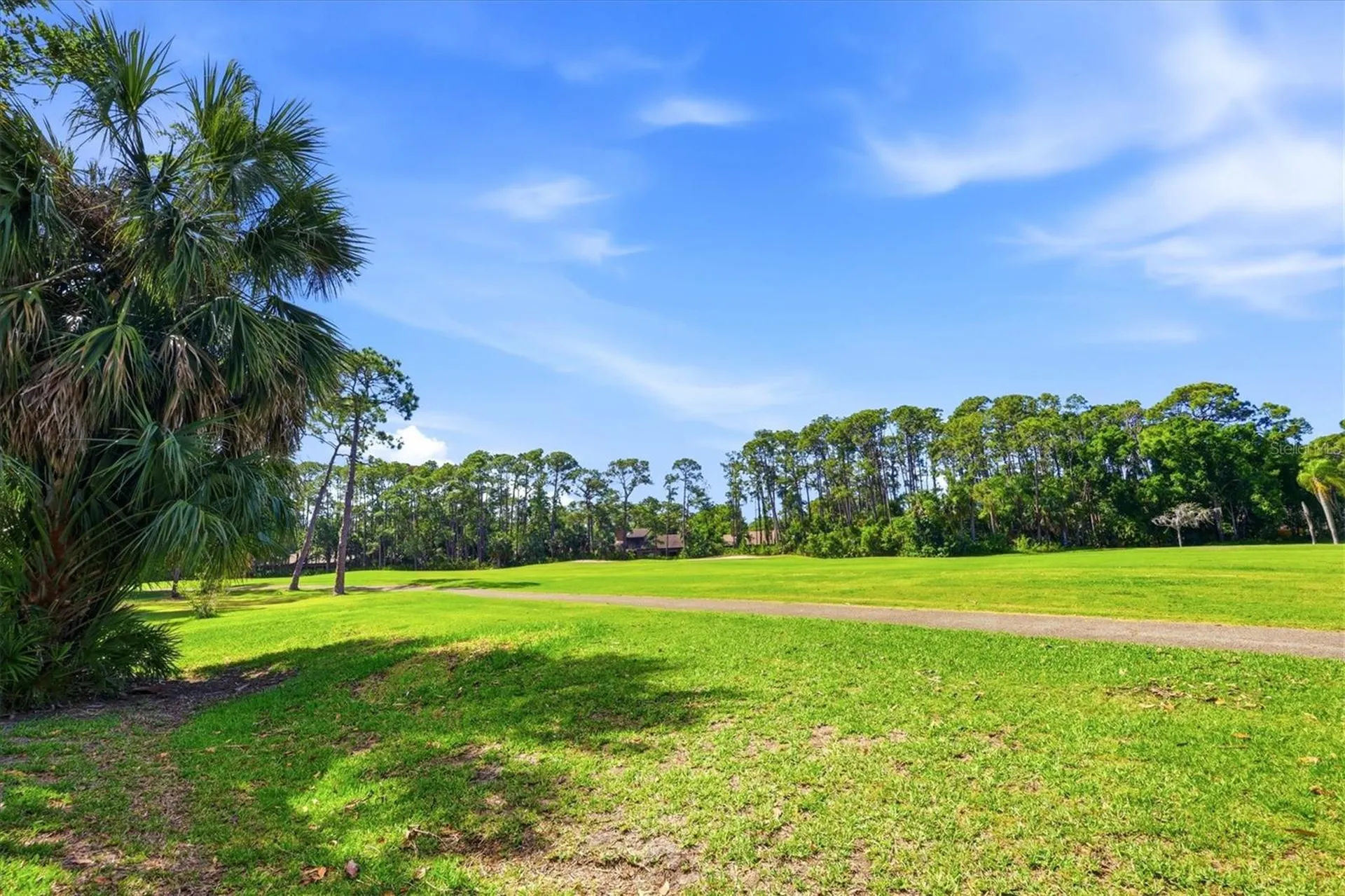4528 Longwater Sarasota FL 34235
