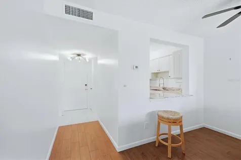 4528 Longwater Sarasota FL 34235