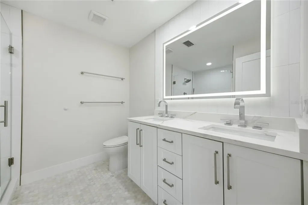 1301 62nd Terrace S St Petersburg FL 33705