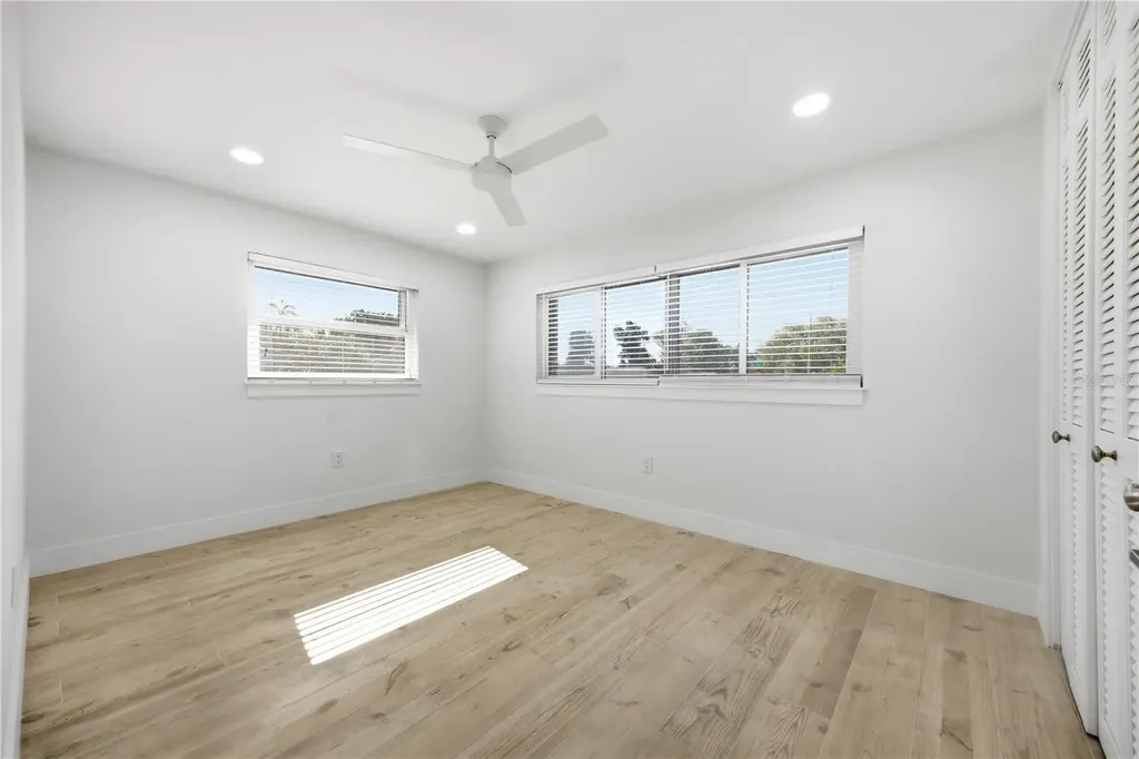 1301 62nd Terrace S St Petersburg FL 33705