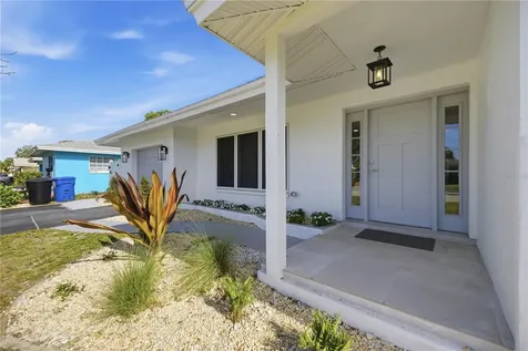 1301 62nd Terrace S St Petersburg FL 33705