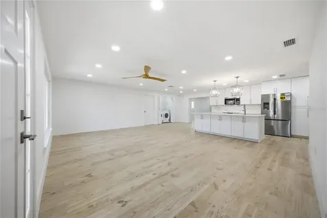 1301 62nd Terrace S St Petersburg FL 33705