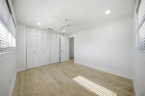 1301 62nd Terrace S St Petersburg FL 33705