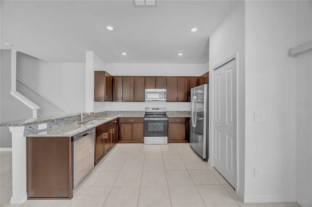 2524 Sunray Venus Way Ruskin FL 33570
