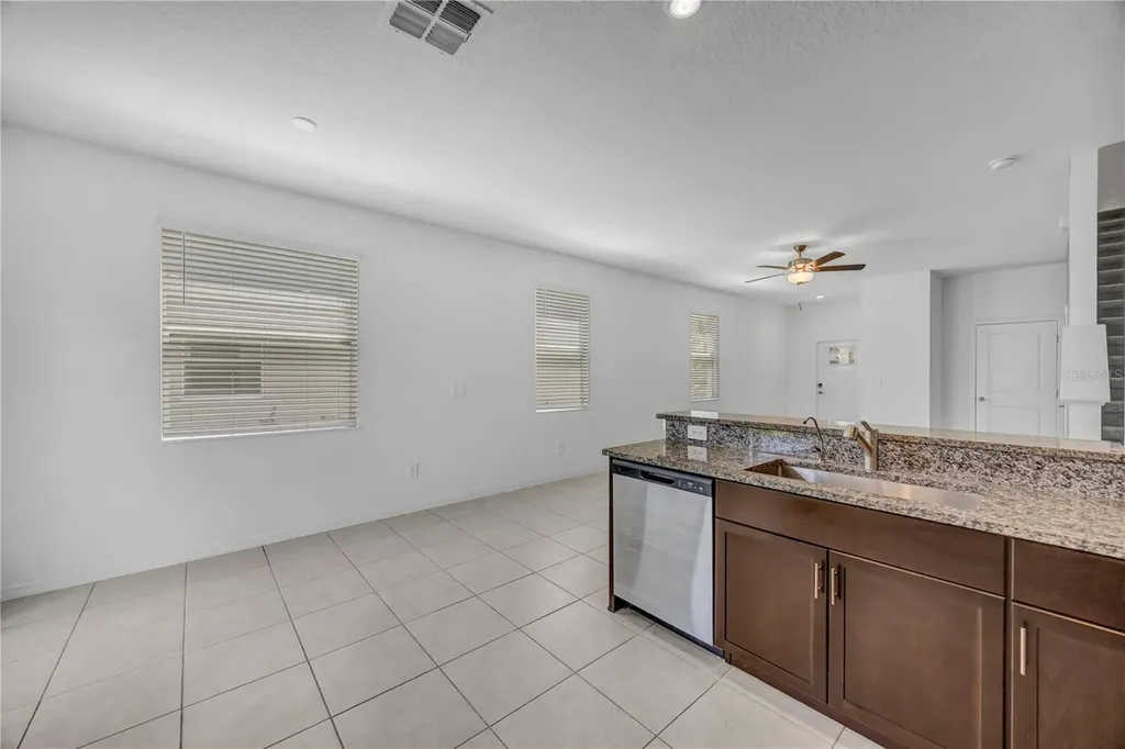 2524 Sunray Venus Way Ruskin FL 33570