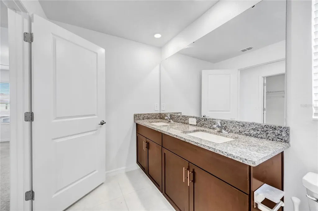2524 Sunray Venus Way Ruskin FL 33570