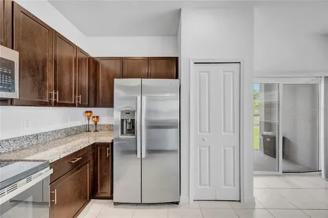 2524 Sunray Venus Way Ruskin FL 33570