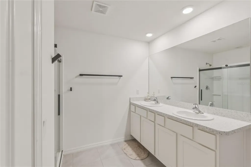 2114 NW 246th Terrace Newberry FL 32669