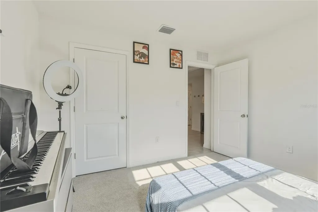2114 NW 246th Terrace Newberry FL 32669