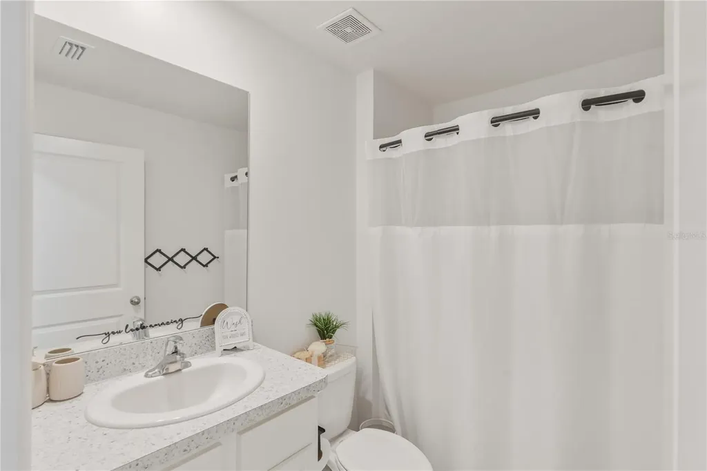 2114 NW 246th Terrace Newberry FL 32669