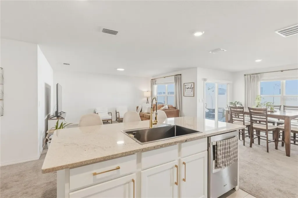 2114 NW 246th Terrace Newberry FL 32669