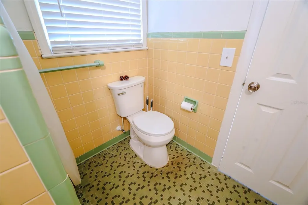 1208 N Halifax Avenue Daytona Beach FL 32118