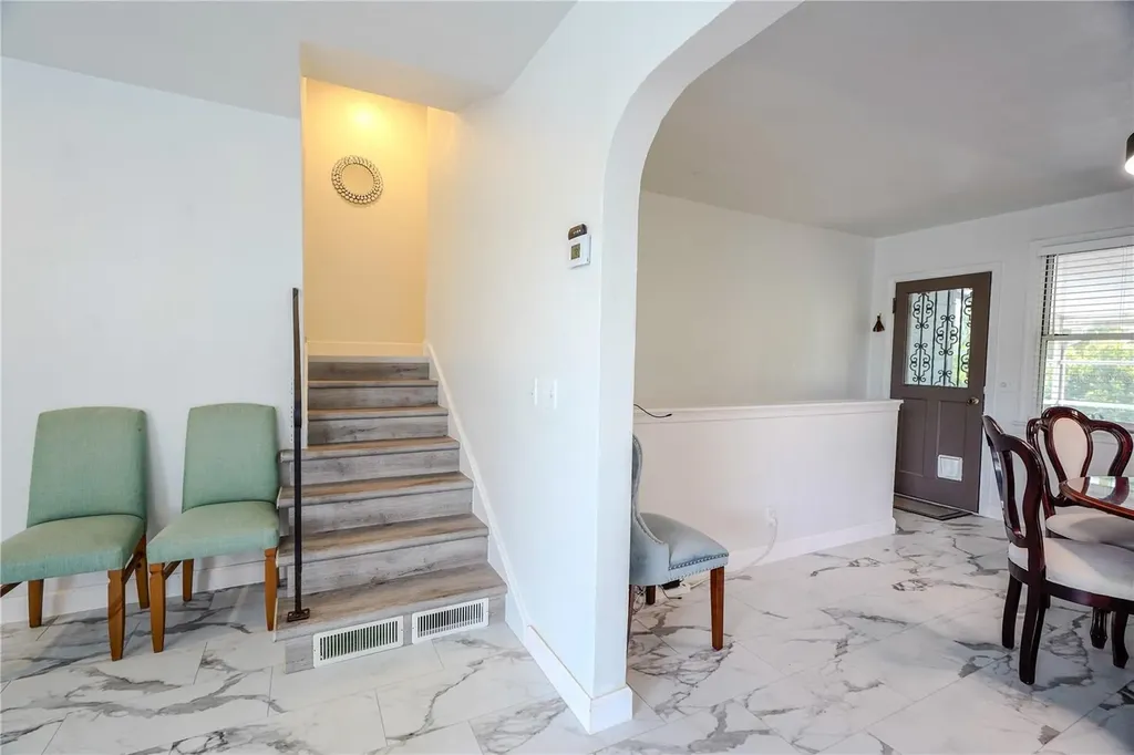 1208 N Halifax Avenue Daytona Beach FL 32118