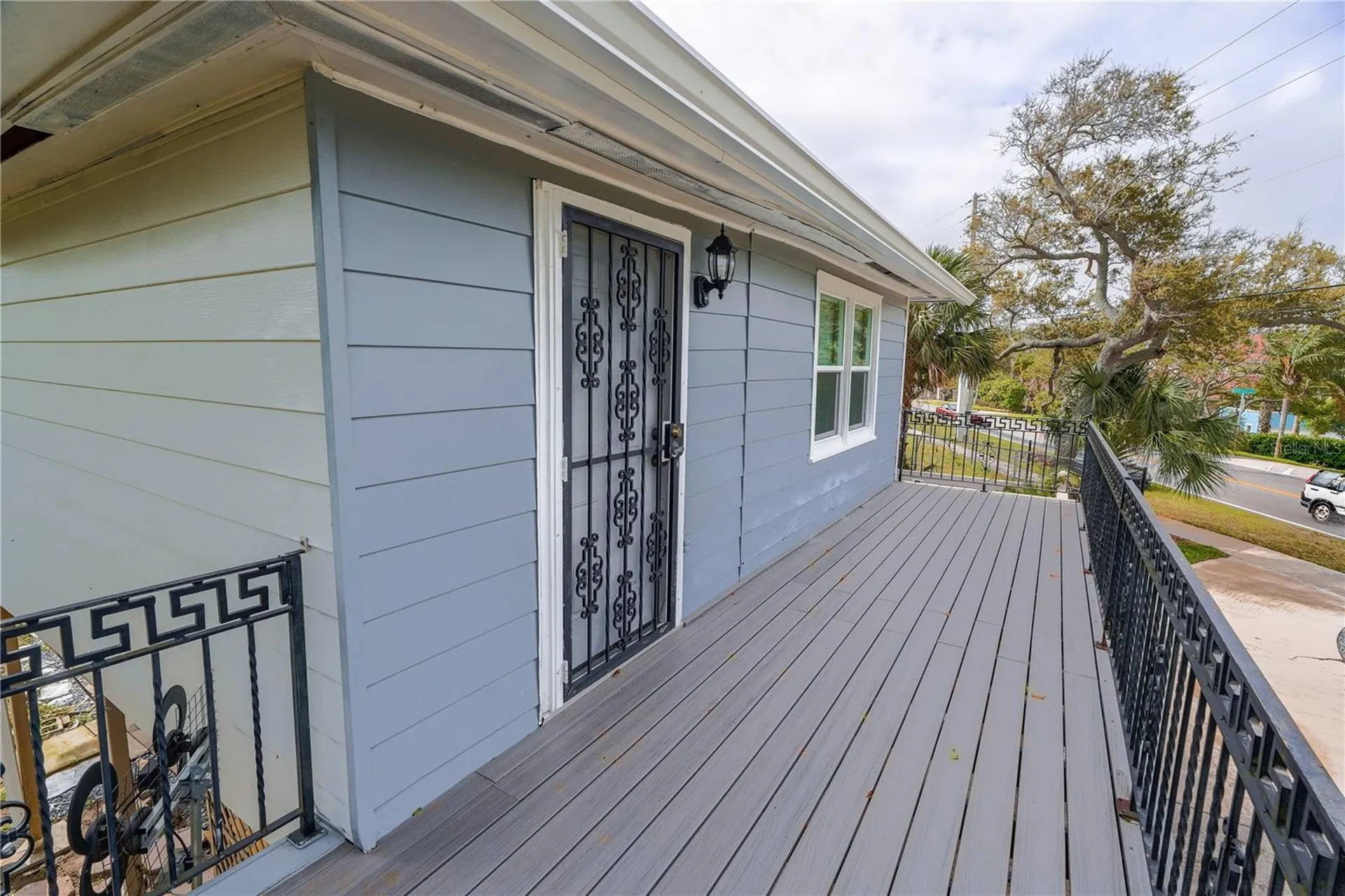 1208 N Halifax Avenue Daytona Beach FL 32118