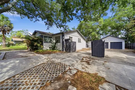 9505 Takomah Trail Tampa FL 33617