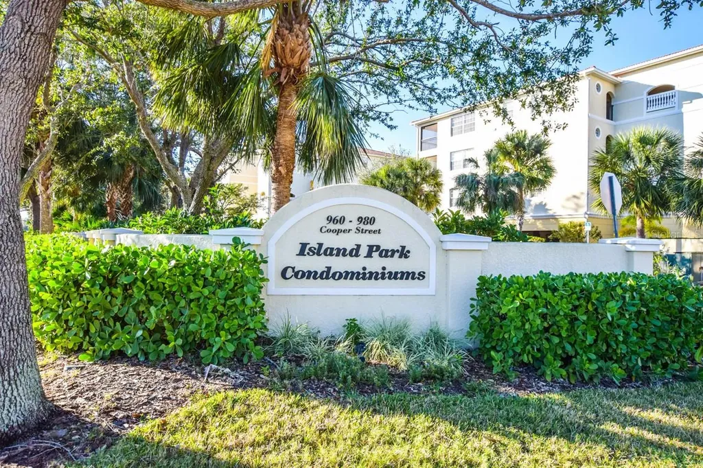 940 Cooper Street Venice FL 34285