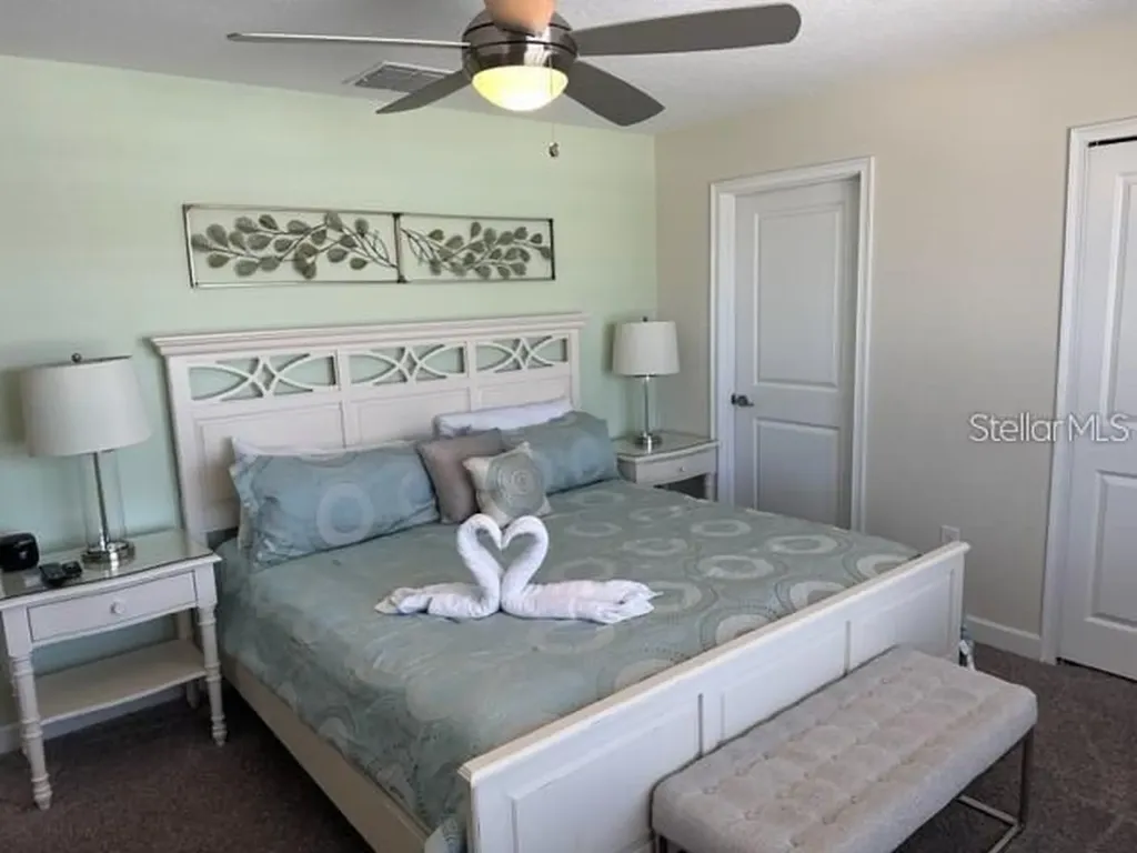 1608 Moon Valley Drive Davenport FL 33896