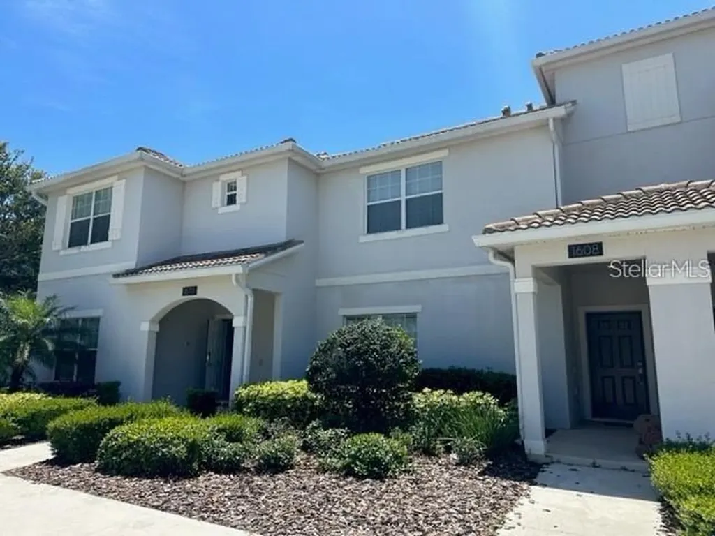 1608 Moon Valley Drive Davenport FL 33896
