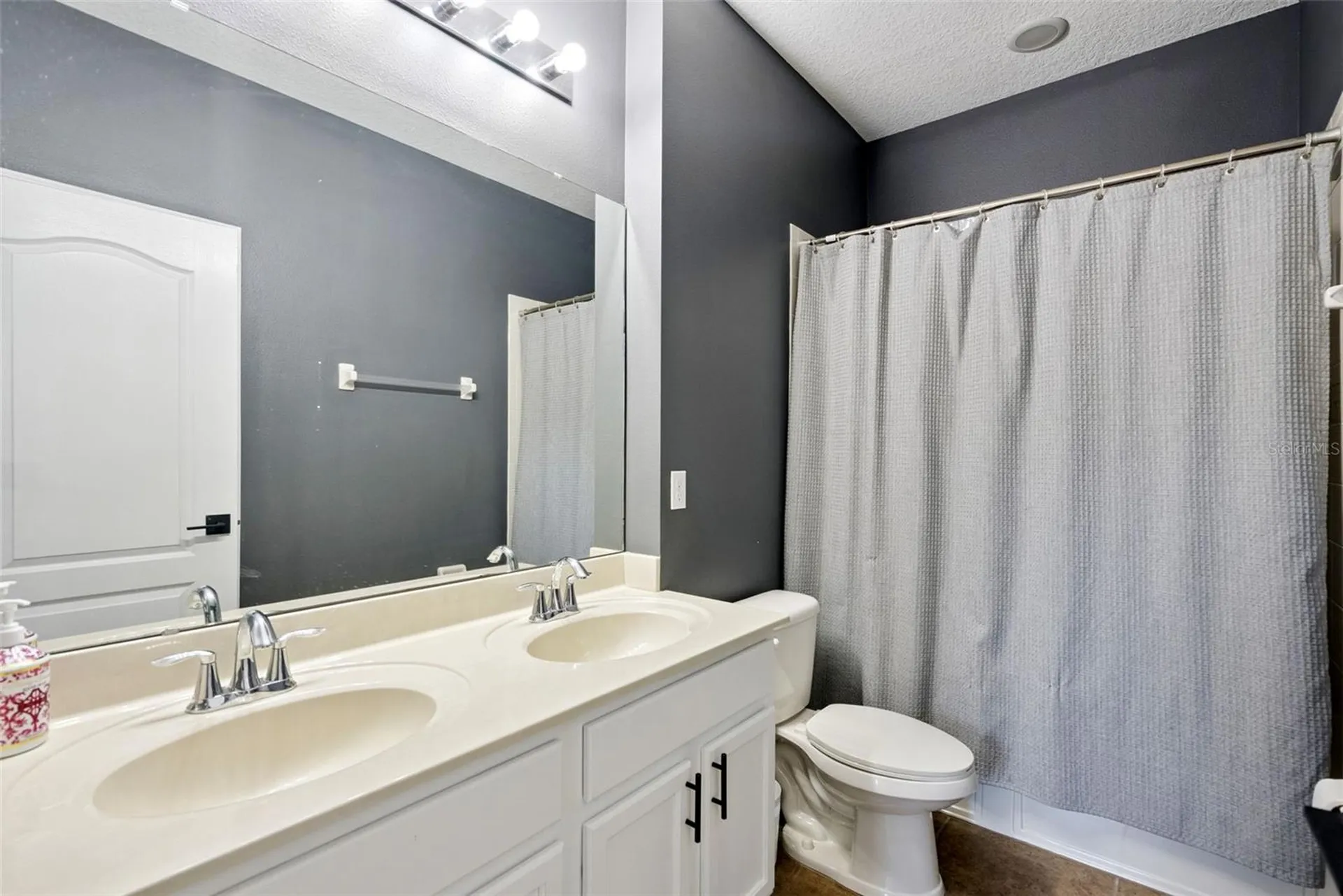 9979 Armando Circle Orlando FL 32825