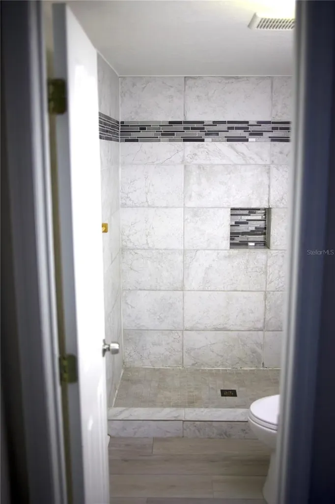 1109 Blanche B Littlejohn Trail Clearwater FL 33755