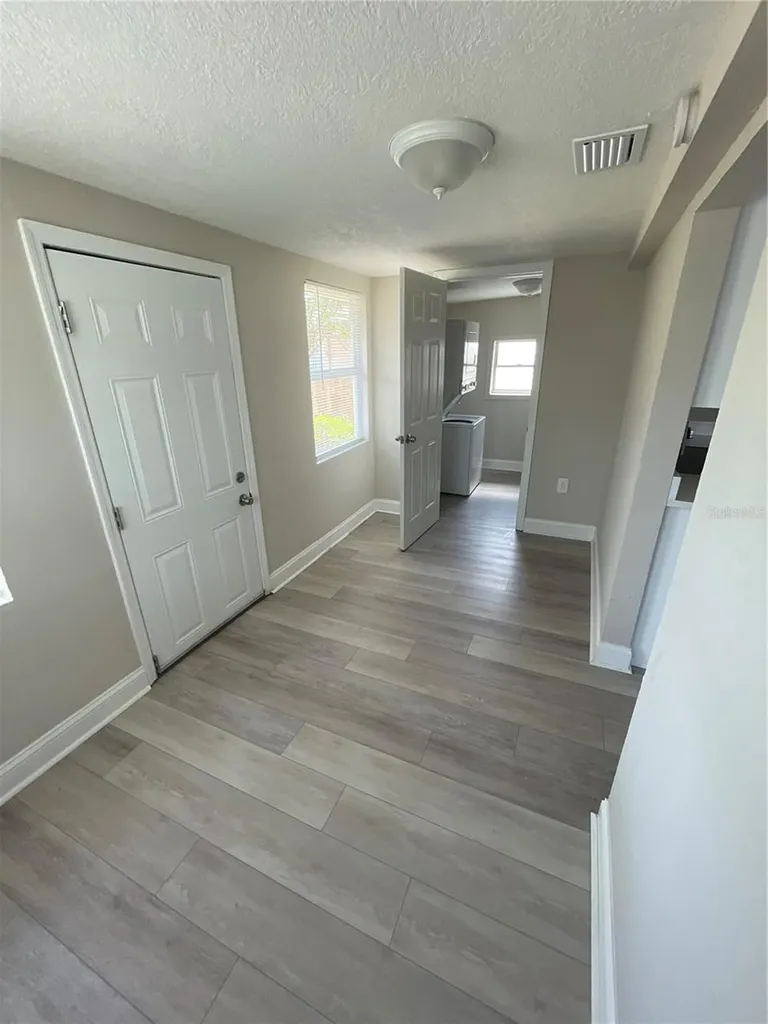 1109 Blanche B Littlejohn Trail Clearwater FL 33755