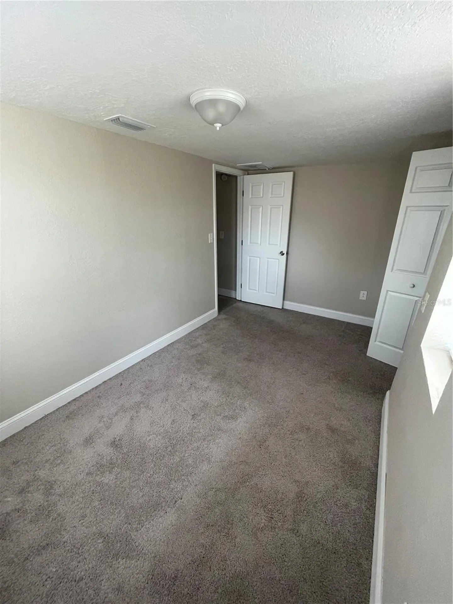 1109 Blanche B Littlejohn Trail Clearwater FL 33755