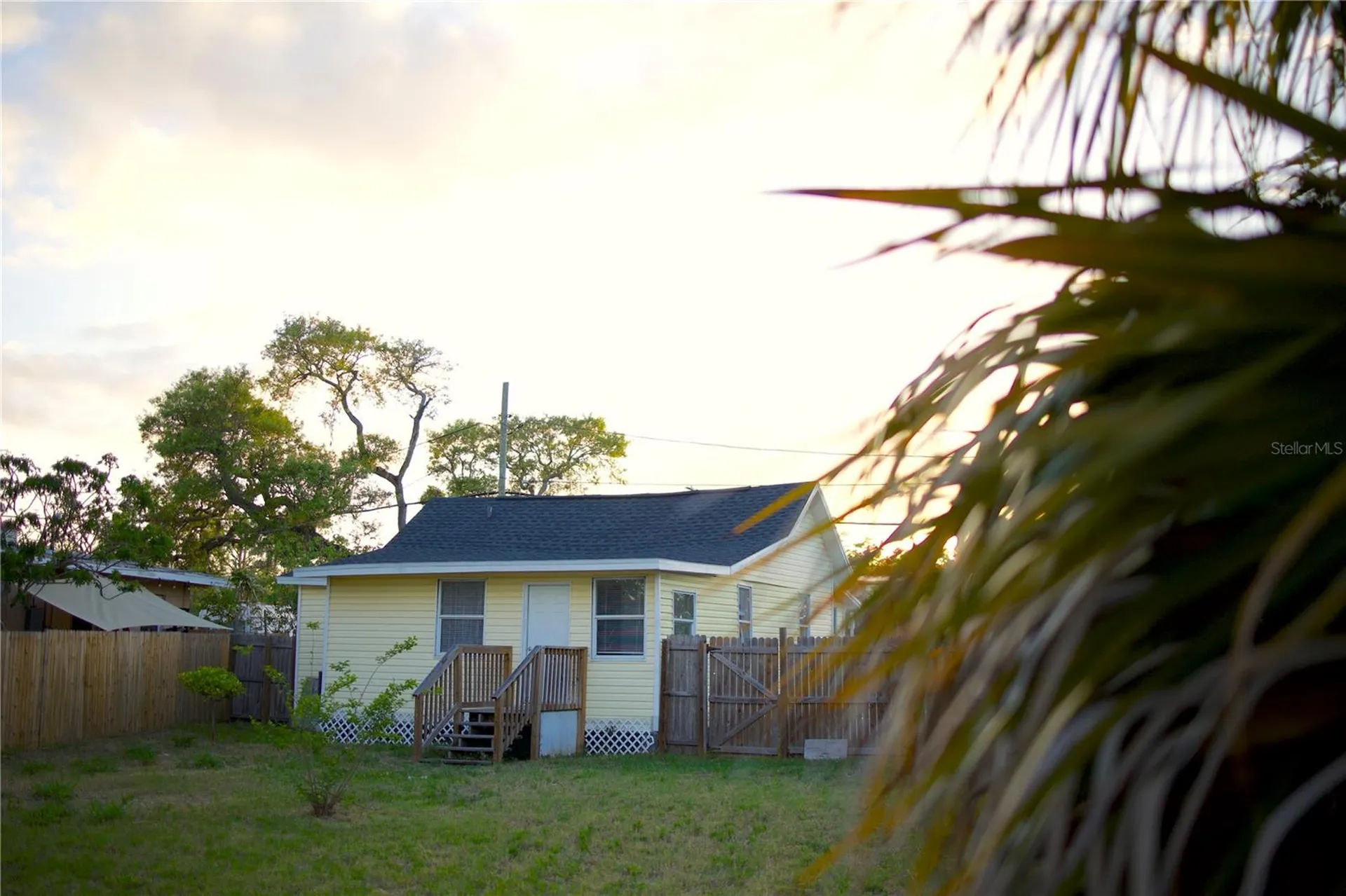 1109 Blanche B Littlejohn Trail Clearwater FL 33755