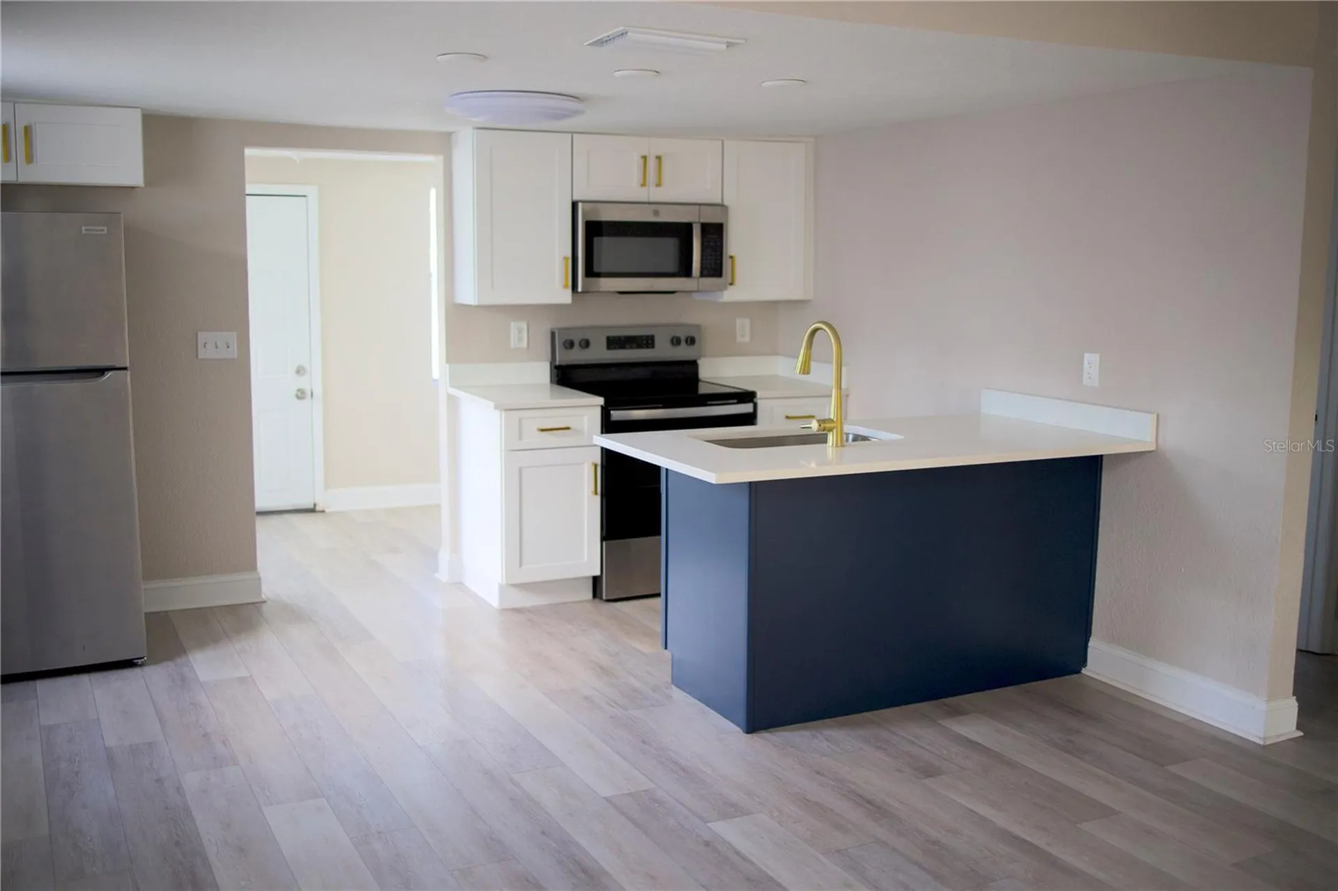 1109 Blanche B Littlejohn Trail Clearwater FL 33755