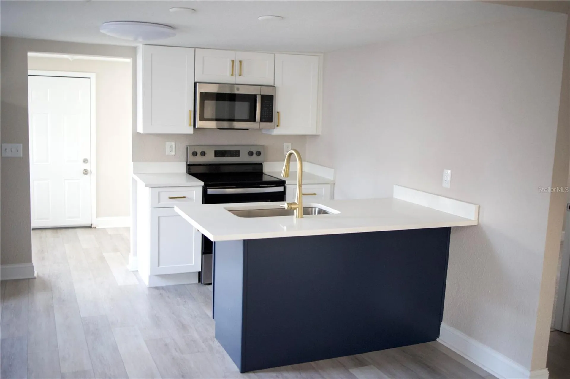 1109 Blanche B Littlejohn Trail Clearwater FL 33755