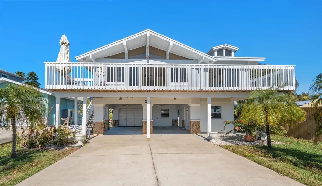 218 176th Avenue E Redington Shores FL 33708