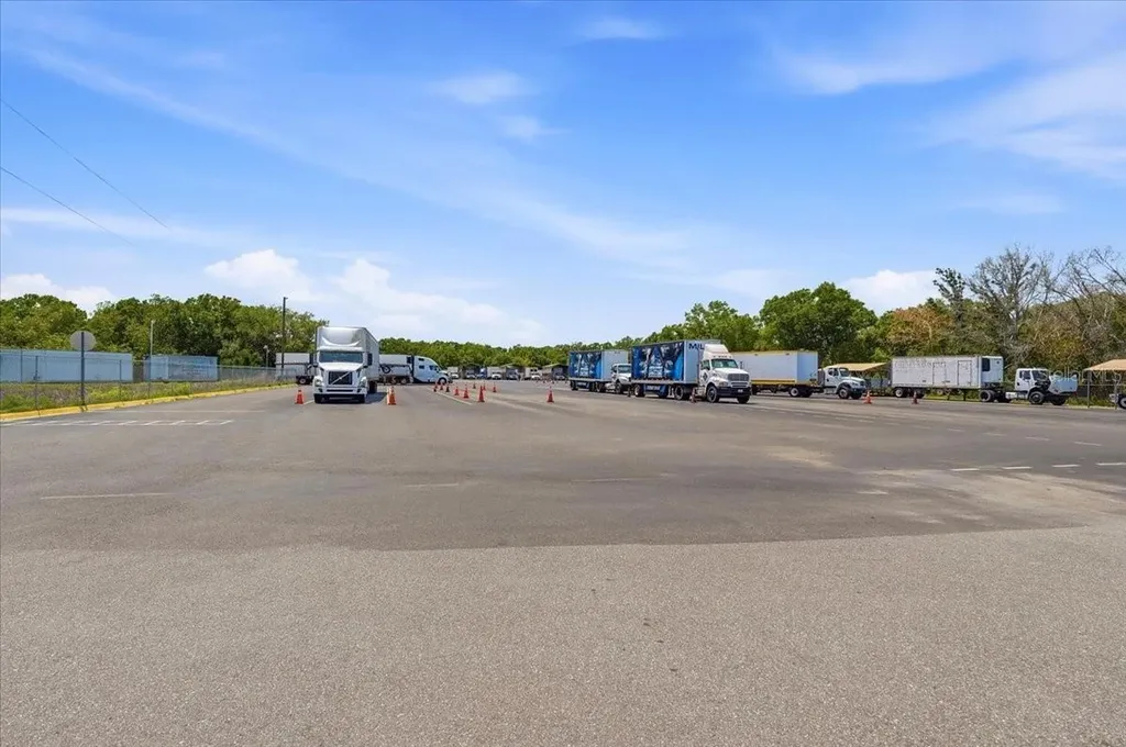 100 S Airport Road Lake Wales FL 33859