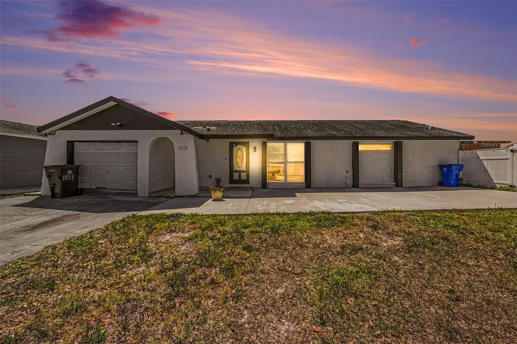 10119 Chimney Hill Court Tampa FL 33615