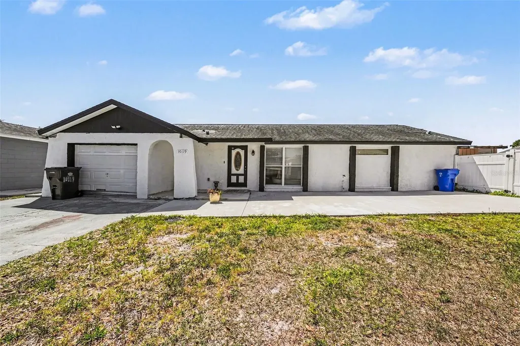 10119 Chimney Hill Court Tampa FL 33615