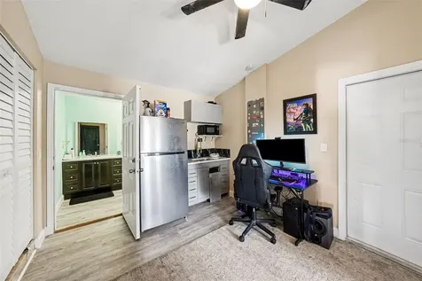 10119 Chimney Hill Court Tampa FL 33615