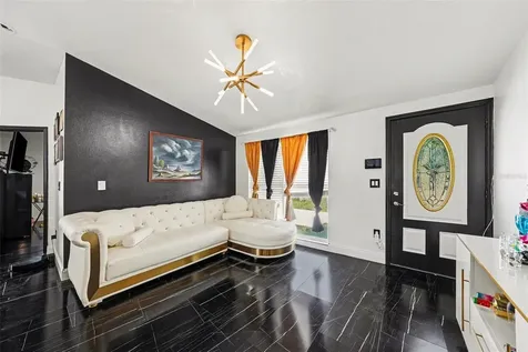 10119 Chimney Hill Court Tampa FL 33615